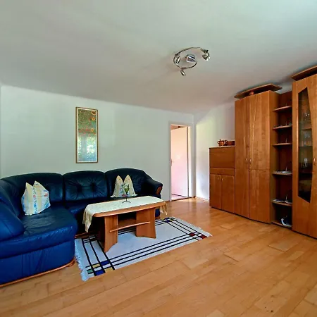 Eva Deufl Apartment